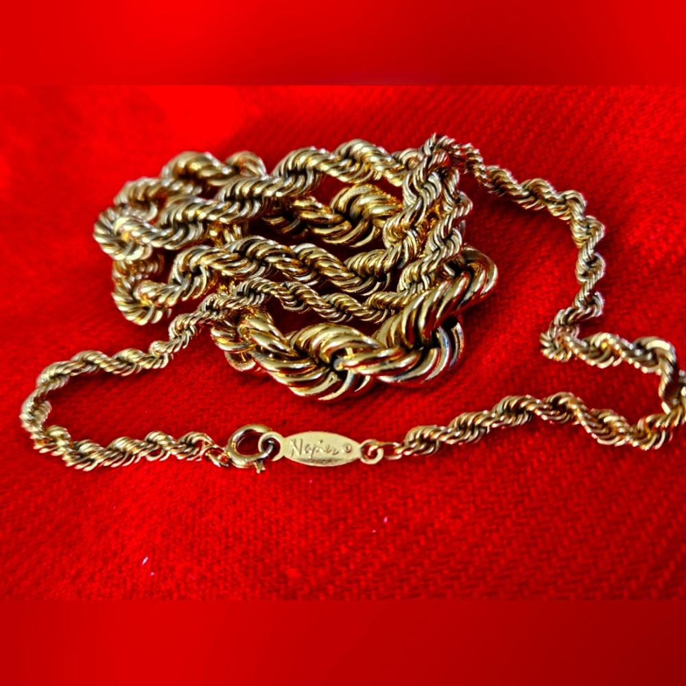 Napier Gold Rope Chain - Picture 6 of 9
